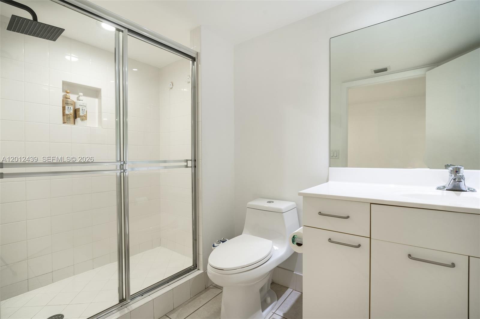 Photo of 21055 Yacht Club Dr  #605, Aventura, Florida, 33180 - Second Bathroom