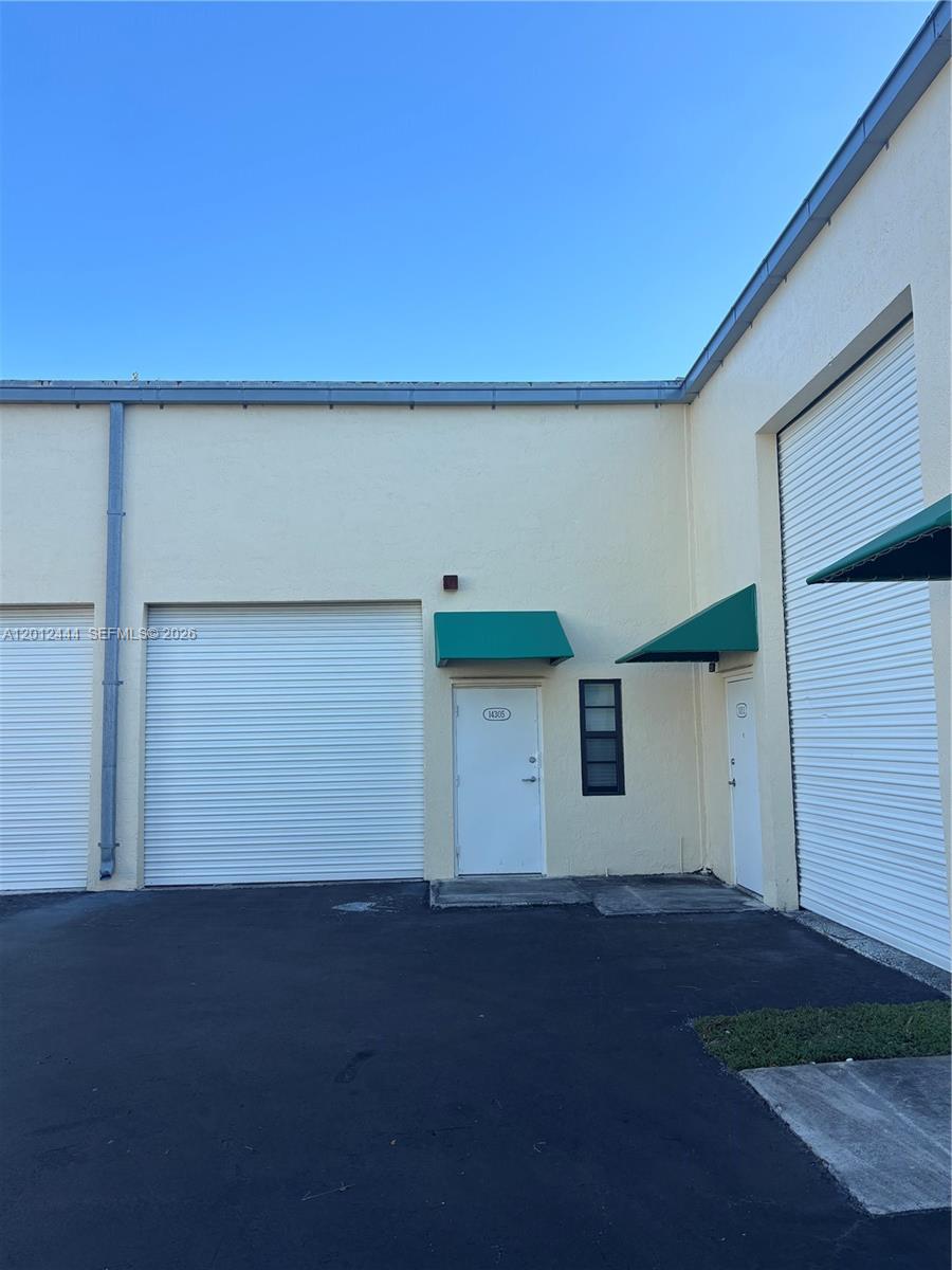 See details / sq. ft. $ 2026-05-04 0 Photo