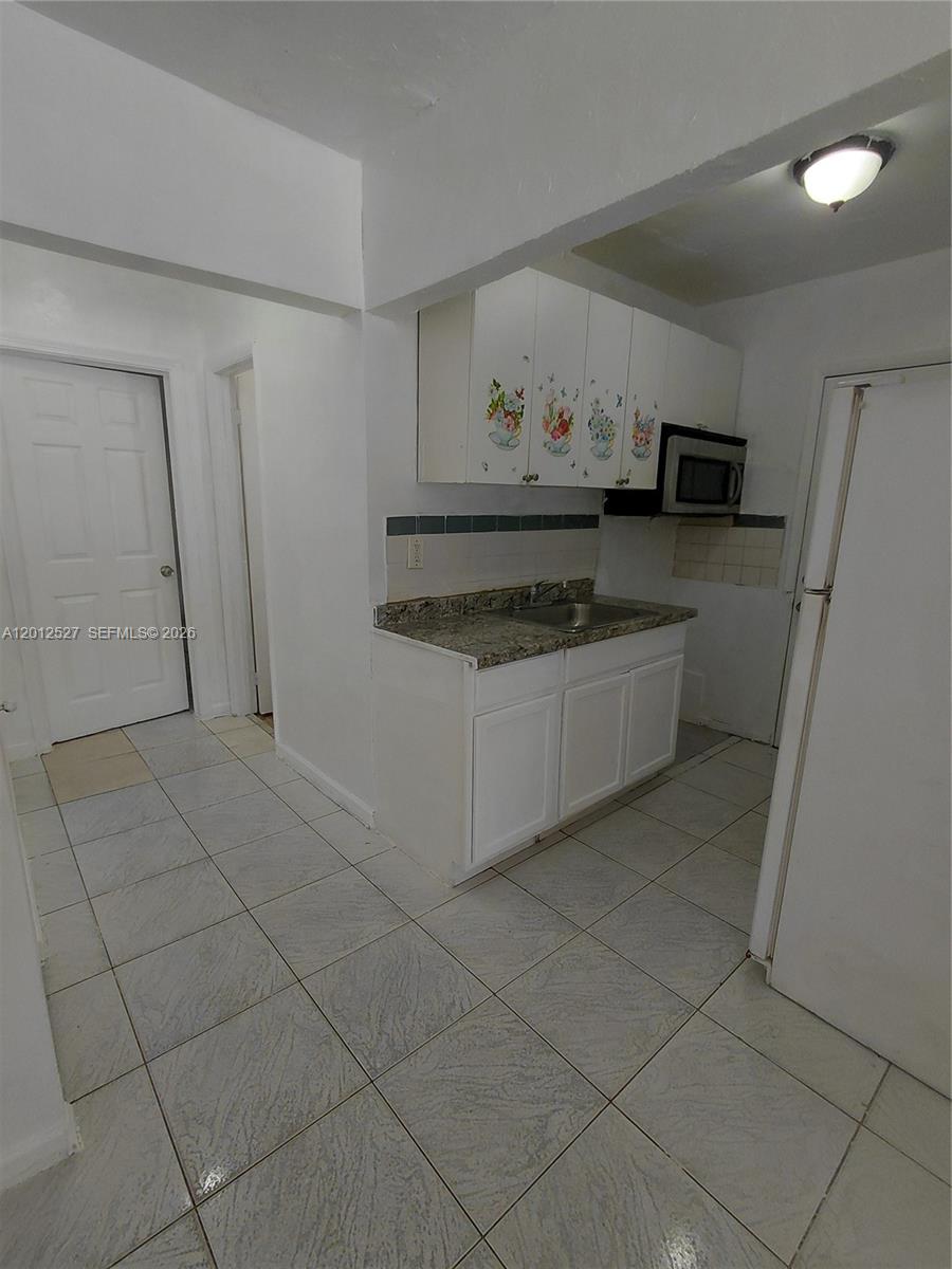   /  2000 sq. ft. $ 2026-05-04 0 Photo