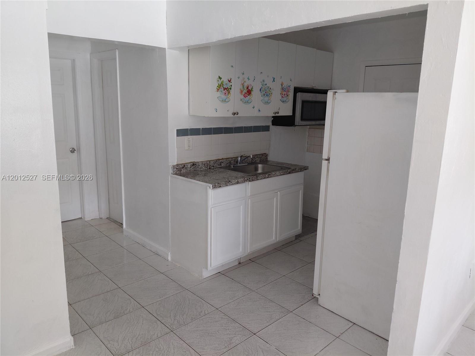   /  2000 sq. ft. $ 2026-05-04 0 Photo