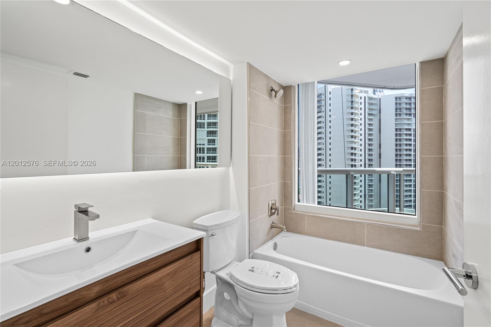 Photo of 21055 Yacht Club Dr  #1903, Aventura, Florida, 33180 - 