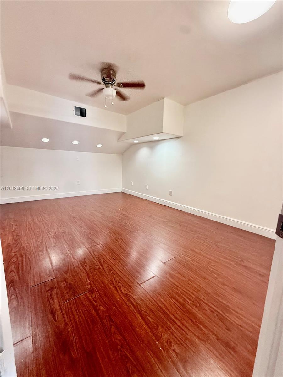 See details 23 / sq. ft. $ 2026-05-04 0 Photo
