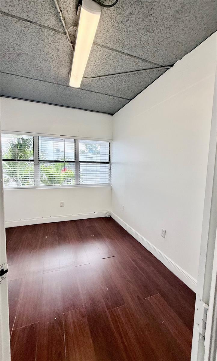 See details 23 / sq. ft. $ 2026-05-04 0 Photo