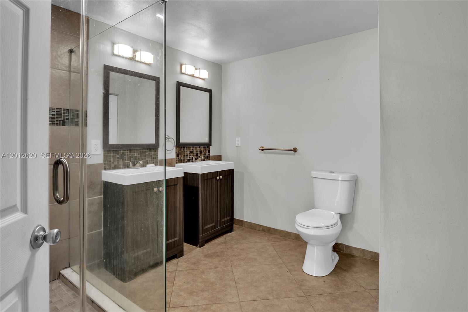 6133 3 / 2 1573 sq. ft. $ 2026-07-15 0 Photo