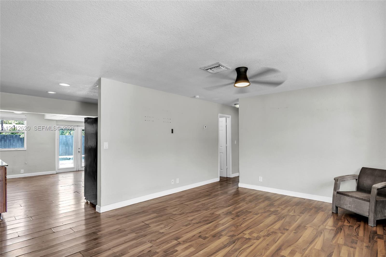 6133 3 / 2 1573 sq. ft. $ 2026-07-15 0 Photo