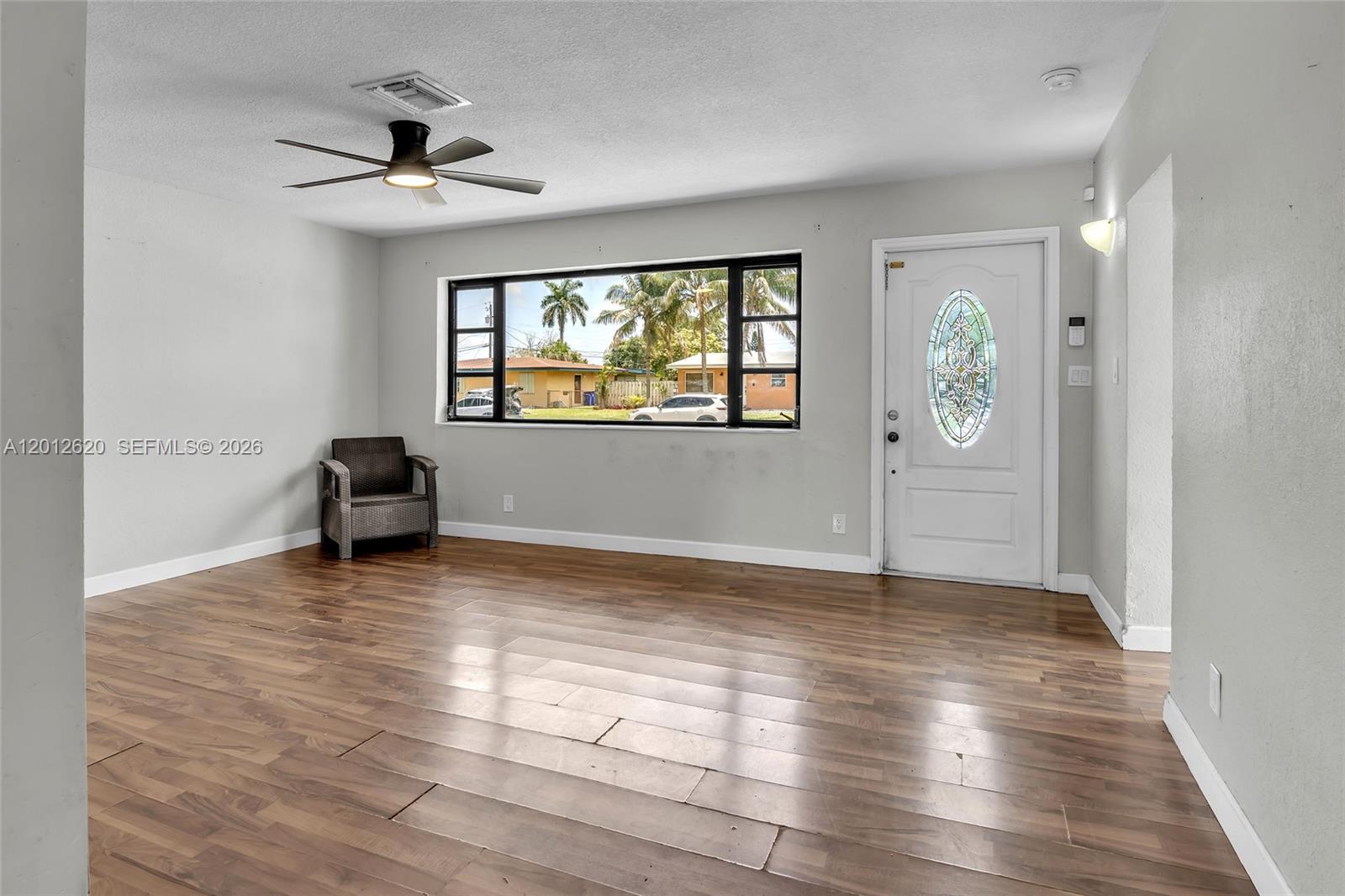 6133 3 / 2 1573 sq. ft. $ 2026-07-15 0 Photo