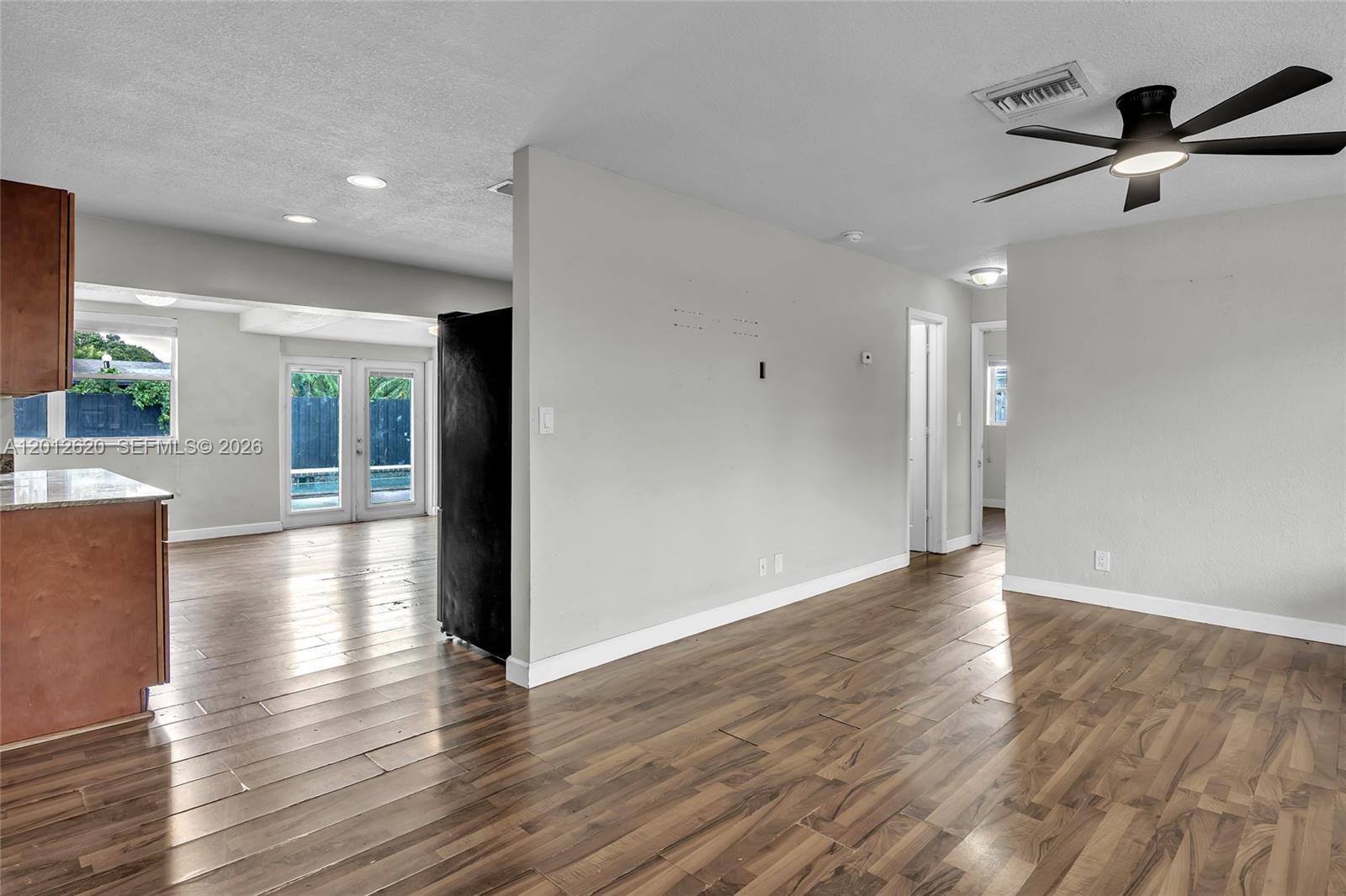 6133 3 / 2 1573 sq. ft. $ 2026-07-15 0 Photo