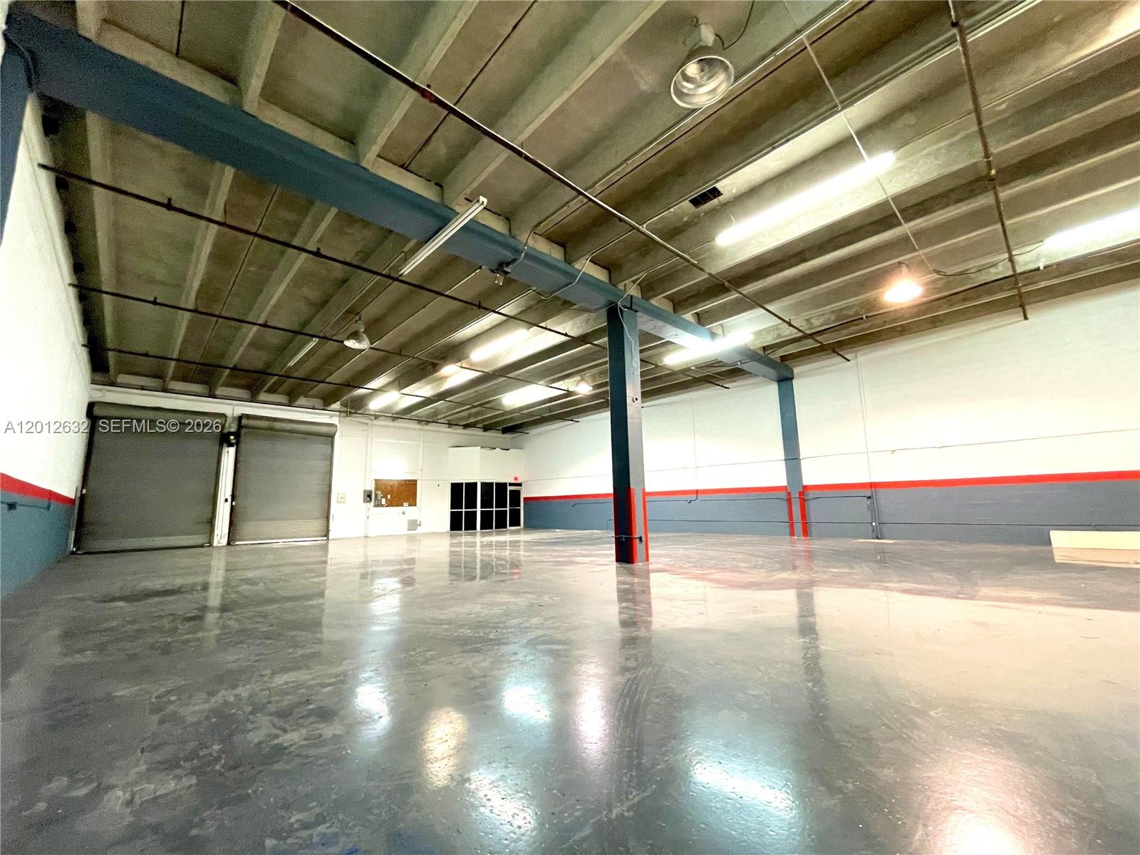 3004  /   sq. ft. $ 2026-05-04 0 Photo