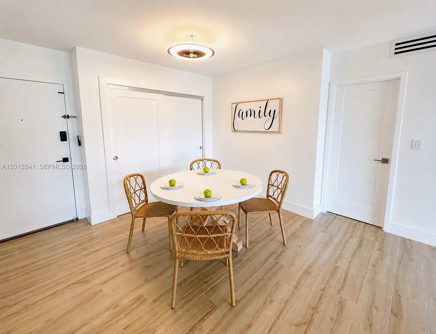Photo of 2030 Ocean Dr  #309, Hallandale Beach, Florida, 33009 - DINING AREA