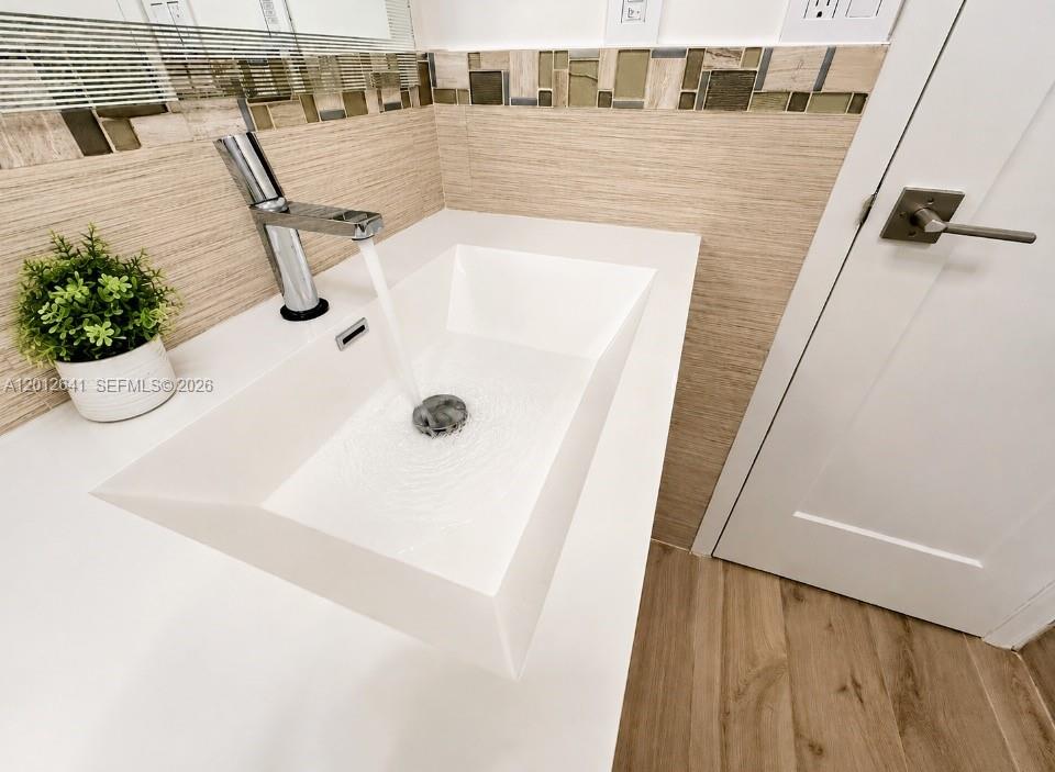 Photo of 2030 Ocean Dr  #309, Hallandale Beach, Florida, 33009 - COUNTER SINK DETAIL VIEW