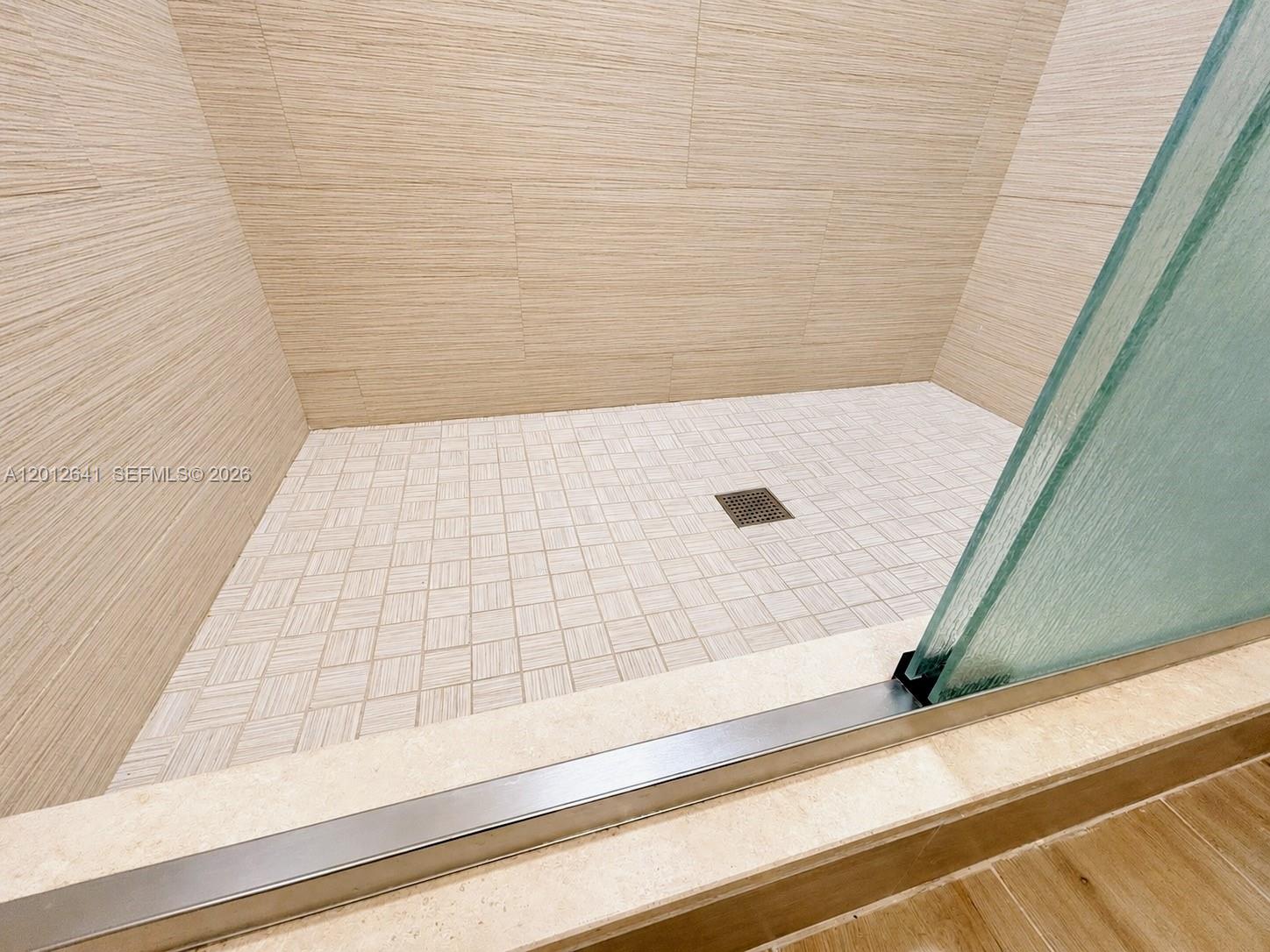 Photo of 2030 Ocean Dr  #309, Hallandale Beach, Florida, 33009 - DETAIL VIEW