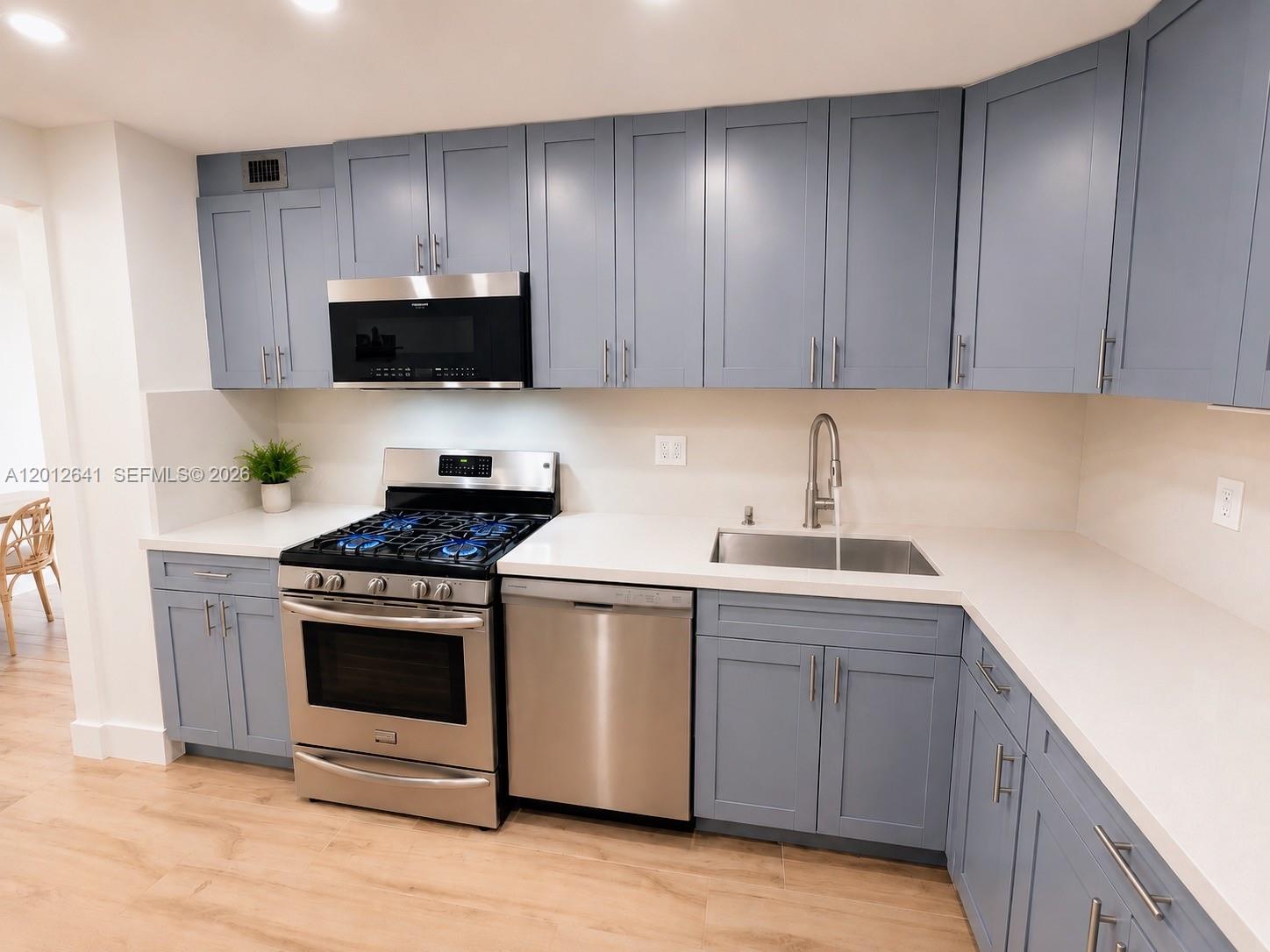 Photo of 2030 Ocean Dr  #309, Hallandale Beach, Florida, 33009 - FULLY EQUIPPED KITCHEN WITH NATURAL GAS OVEN