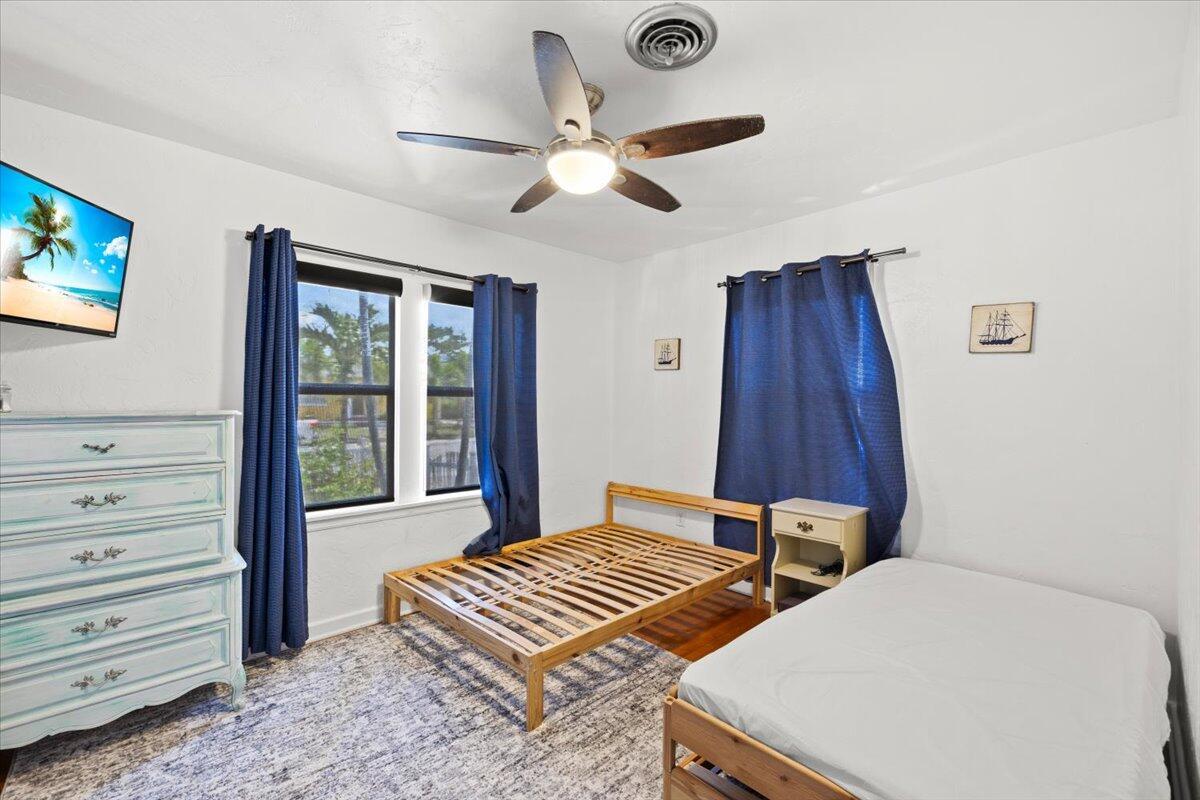 Ver detalles / 0 1487 sq. ft. $ 2026-06-21 0 foto