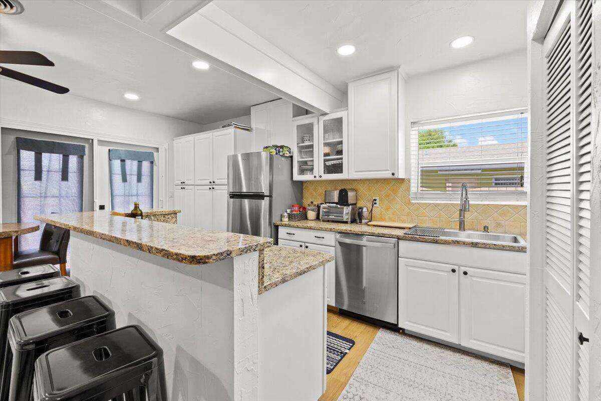 Ver detalles / 0 1487 sq. ft. $ 2026-06-21 0 foto