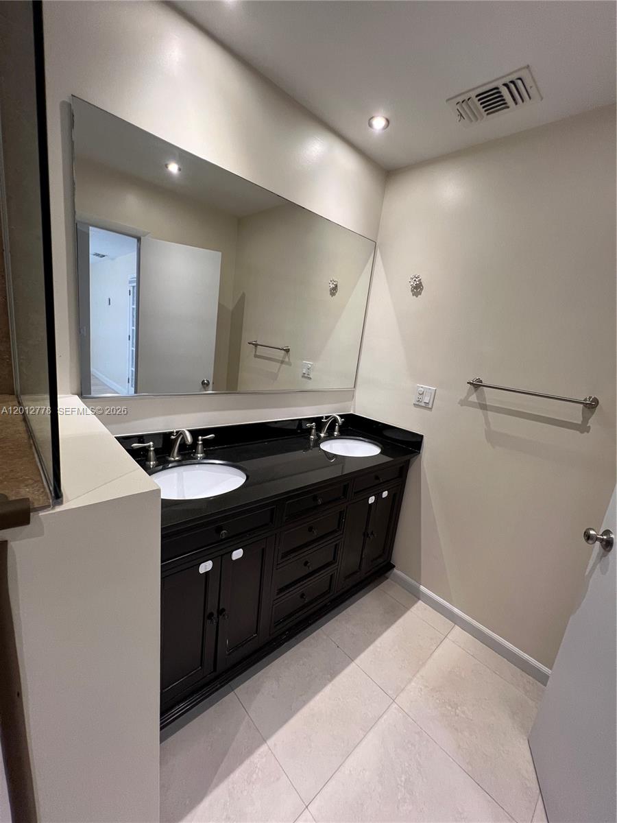 Photo of 3578 Magellan Cir  #237-3, Aventura, Florida, 33180 - 