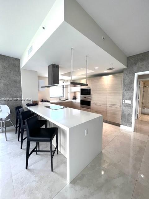 Photo of 17111 Biscayne Blvd  #2102, North Miami Beach, Florida, 33160 - 