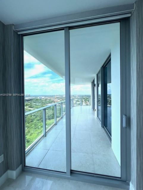 Photo of 17111 Biscayne Blvd  #2102, North Miami Beach, Florida, 33160 - 