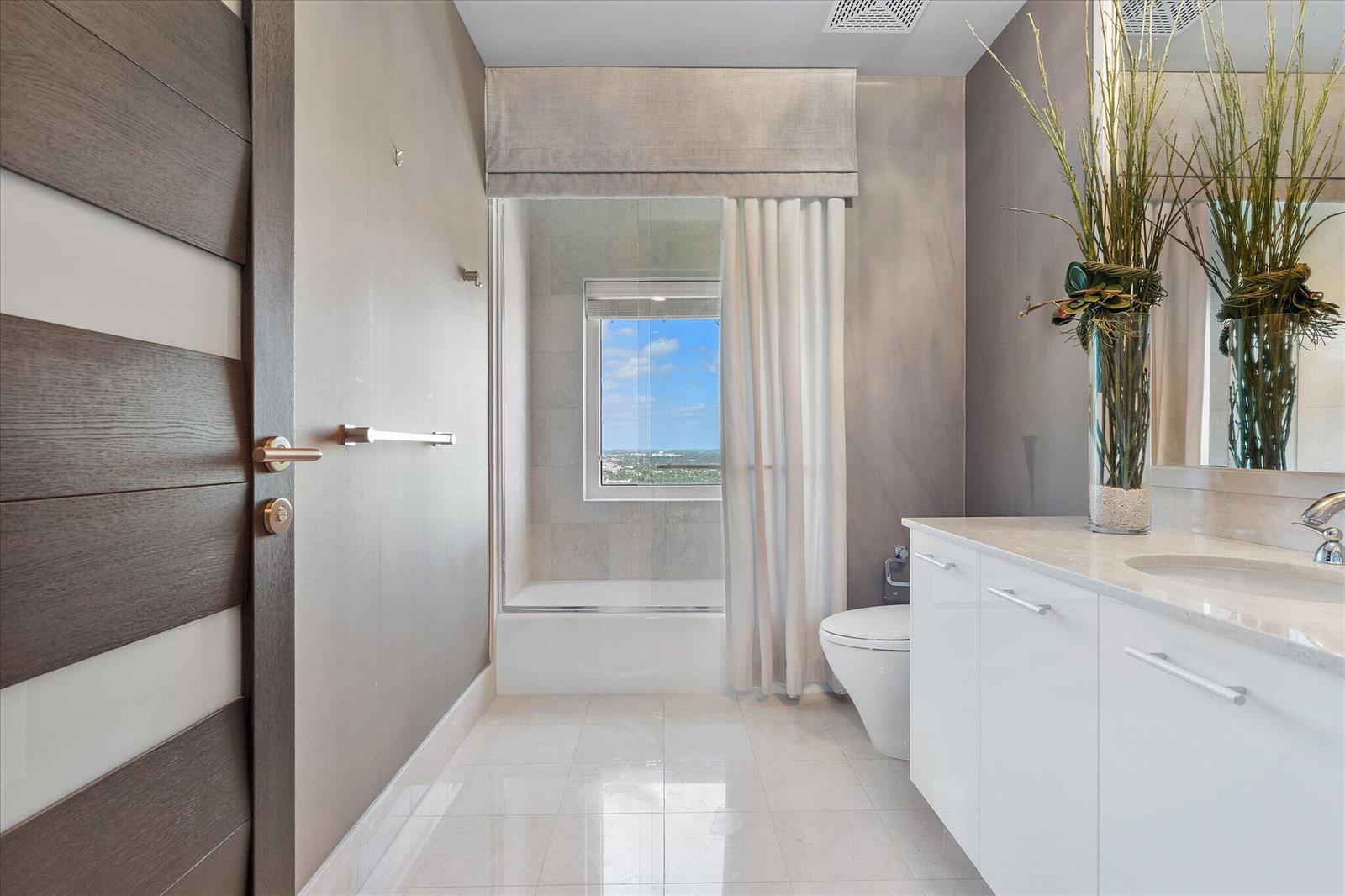 Photo of 2711 Ocean  #3602, Hollywood, Florida, 33019 - 066-2711 S Ocean Dr unit 3602_066