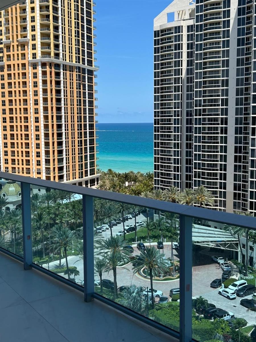 1204 2 / 3 1382 sq. ft. $ 2026-05-04 0 foto