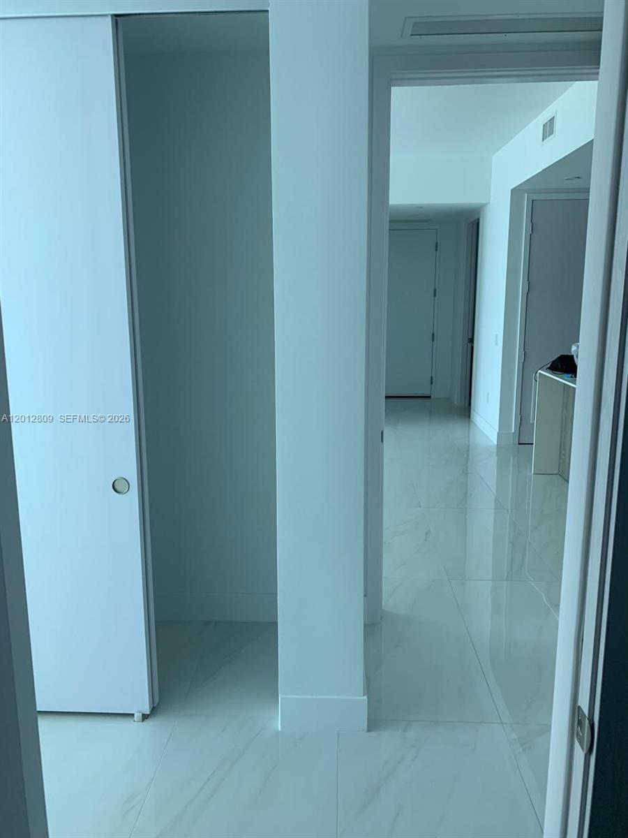 1204 2 / 3 1382 sq. ft. $ 2026-05-04 0 foto