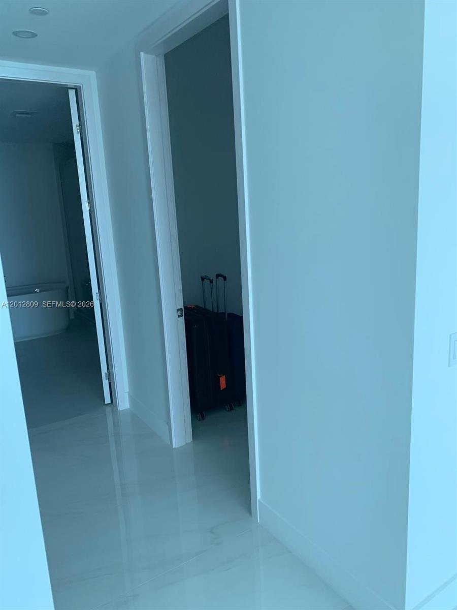 1204 2 / 3 1382 sq. ft. $ 2026-05-04 0 foto