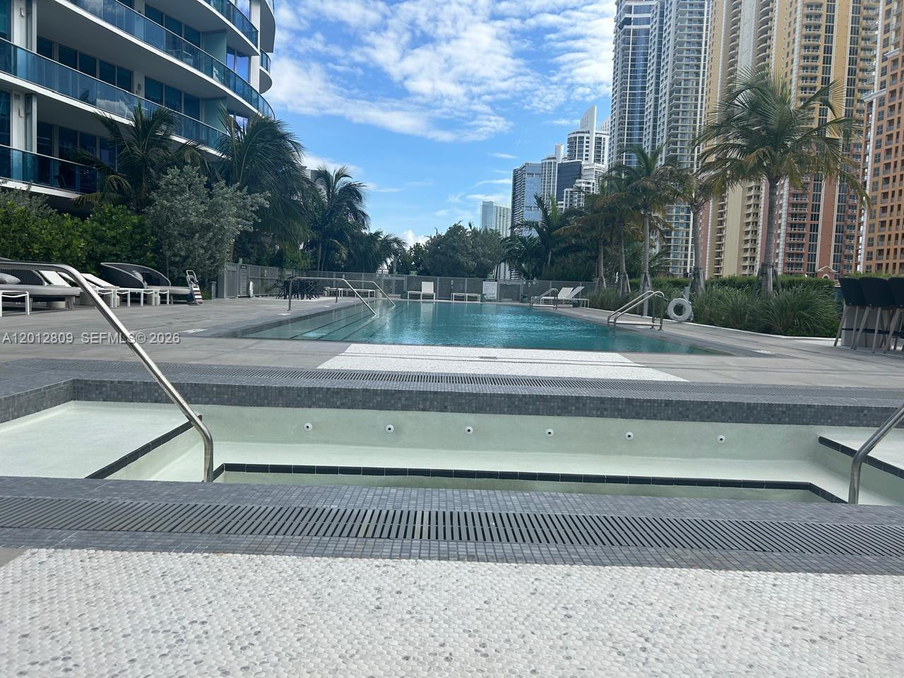 1204 2 / 3 1382 sq. ft. $ 2026-05-04 0 foto
