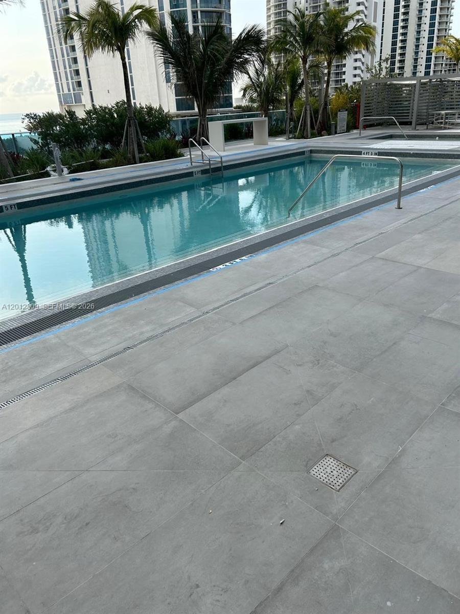 1204 2 / 3 1382 sq. ft. $ 2026-05-04 0 foto