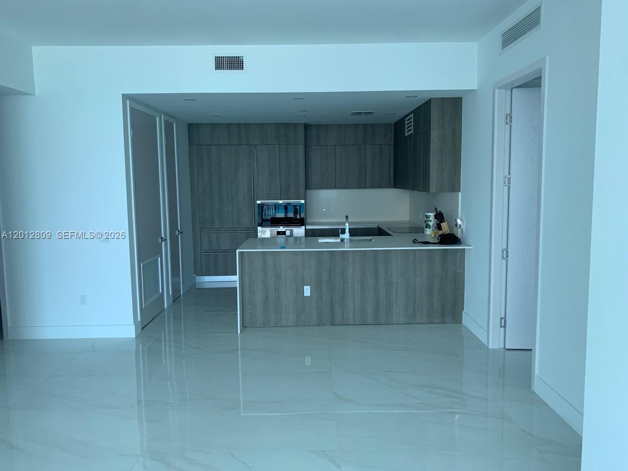 1204 2 / 3 1382 sq. ft. $ 2026-05-04 0 foto