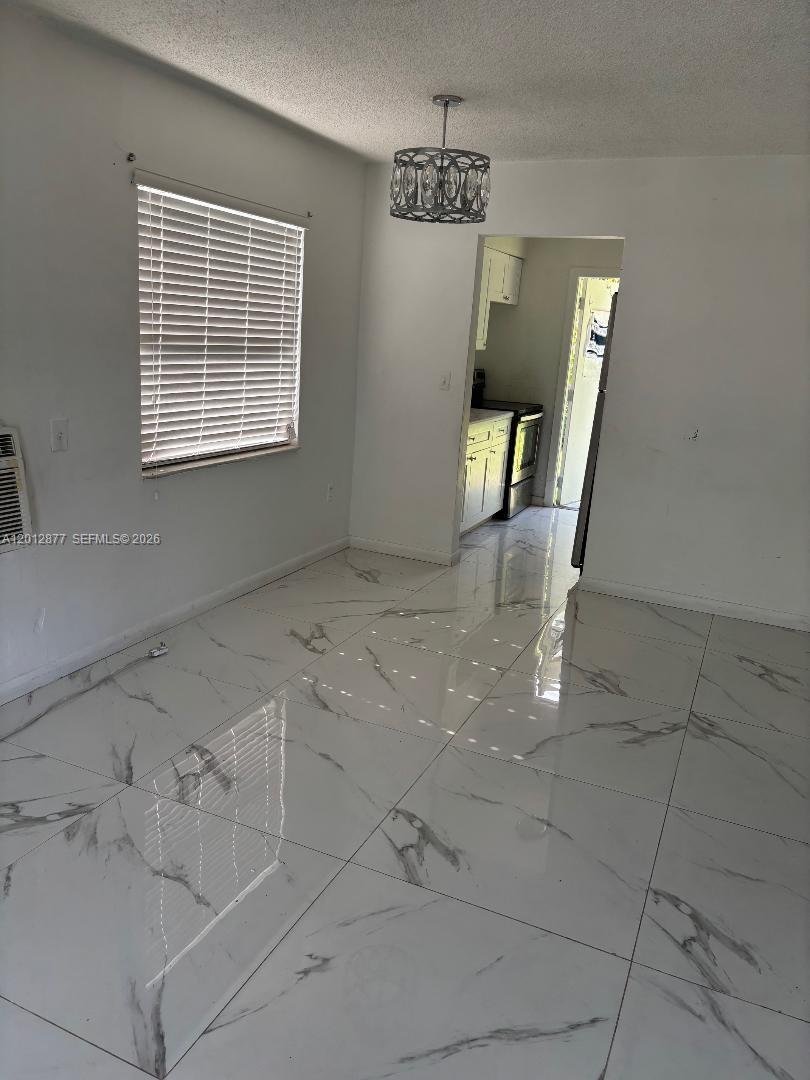 See details / 1500 sq. ft. $ 2026-05-04 0 Photo