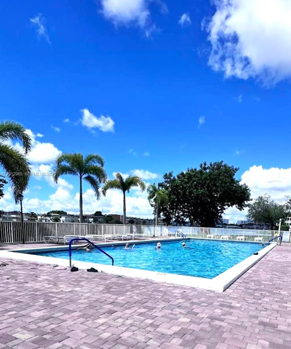 813-1 1 / 2 1036 sq. ft. $ 2026-05-04 0 Photo