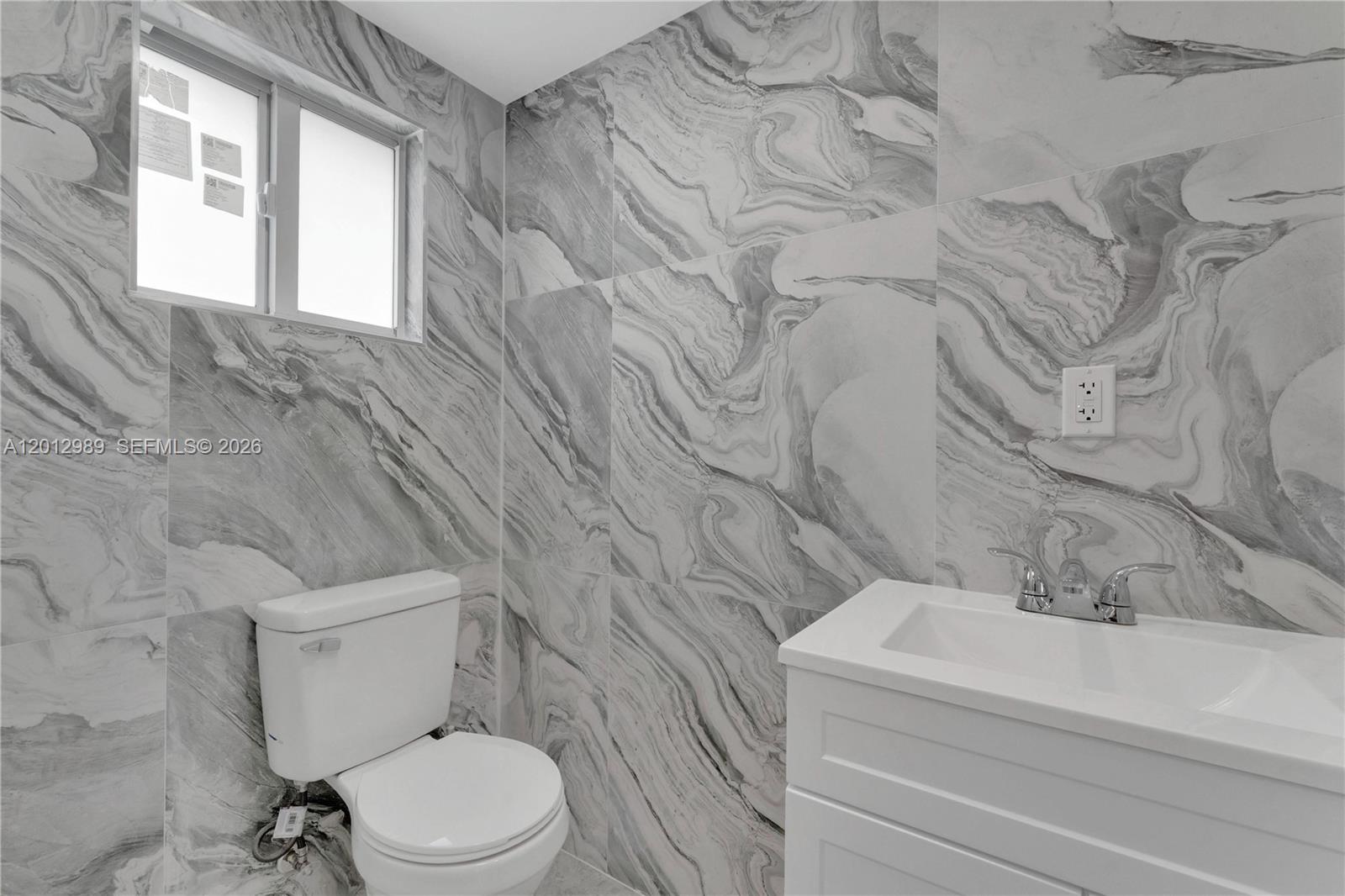  /  2003 sq. ft. $ 2026-05-04 0 Photo