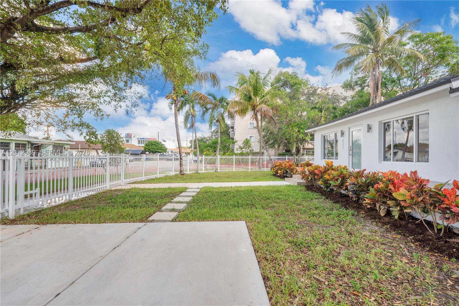   /  2003 sq. ft. $ 2026-05-04 0 Photo