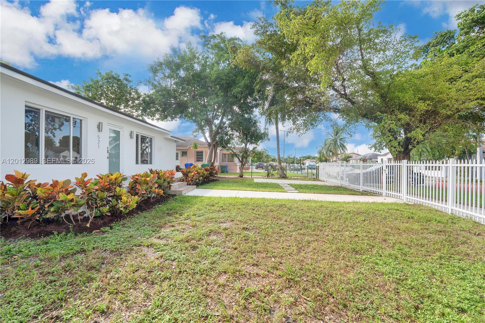   /  2003 sq. ft. $ 2026-05-04 0 Photo