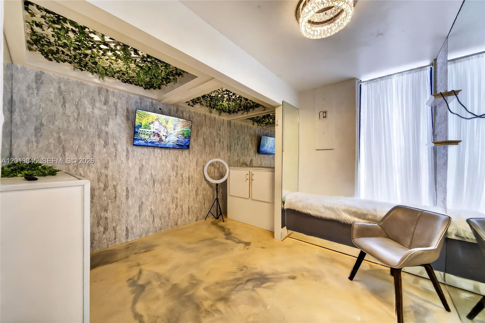 See details / sq. ft. $ 2026-05-05 0 Photo