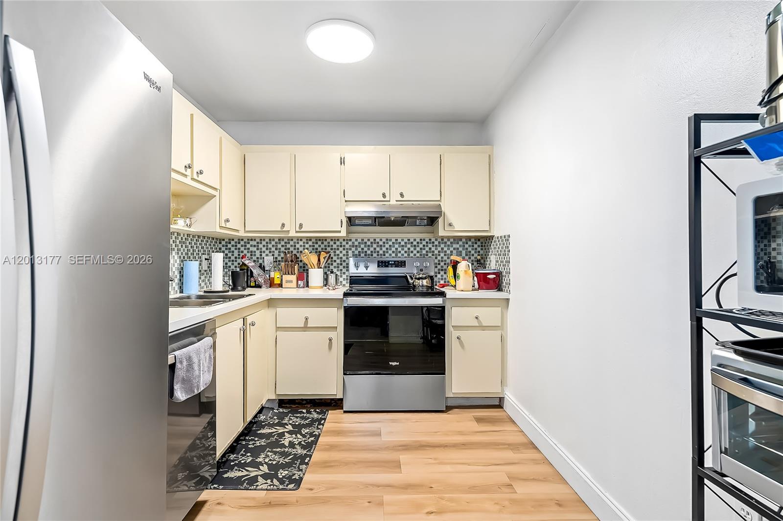See details 607 1 / 2 sq. ft. $ 2026-05-05 0 Photo