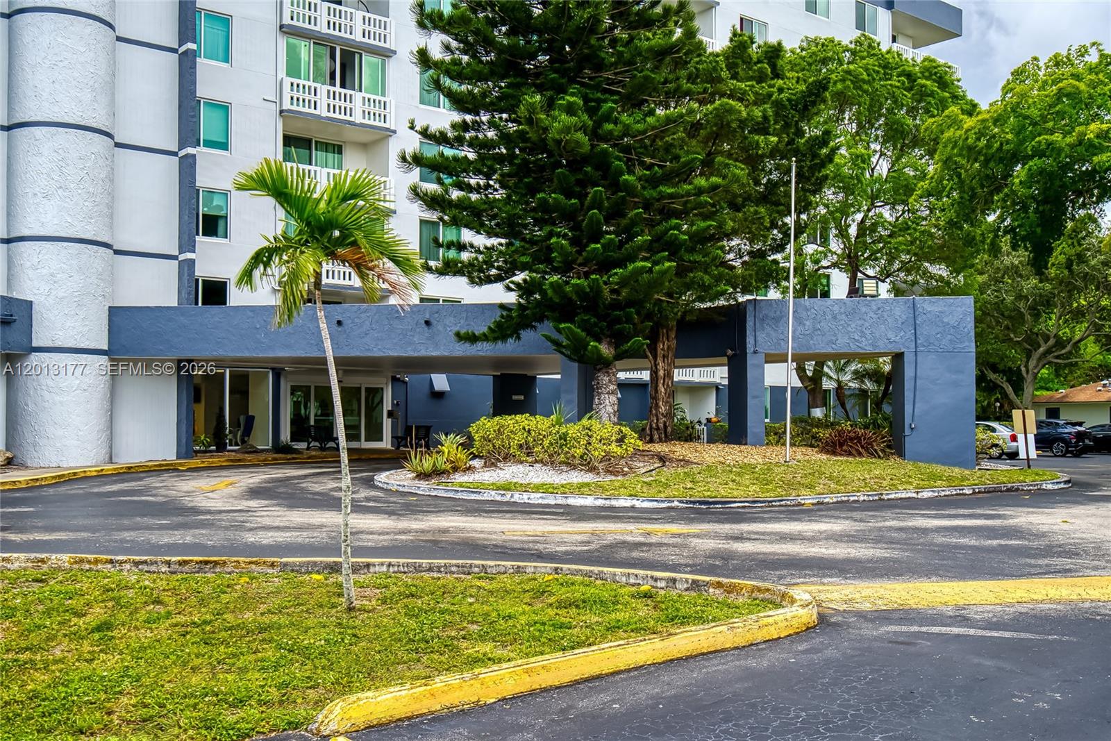 See details 607 1 / 2 sq. ft. $ 2026-05-05 0 Photo