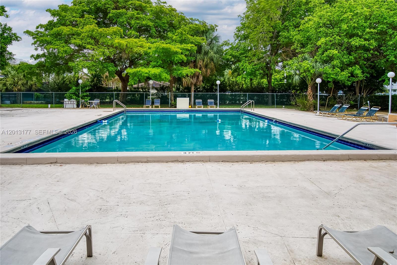 See details 607 1 / 2 sq. ft. $ 2026-05-05 0 Photo