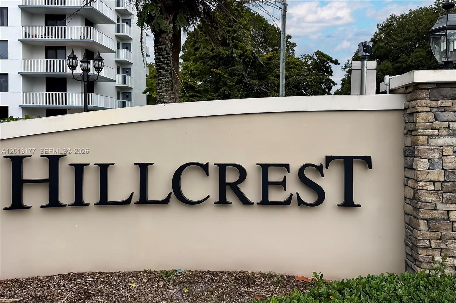 See details 607 1 / 2 sq. ft. $ 2026-05-05 0 Photo