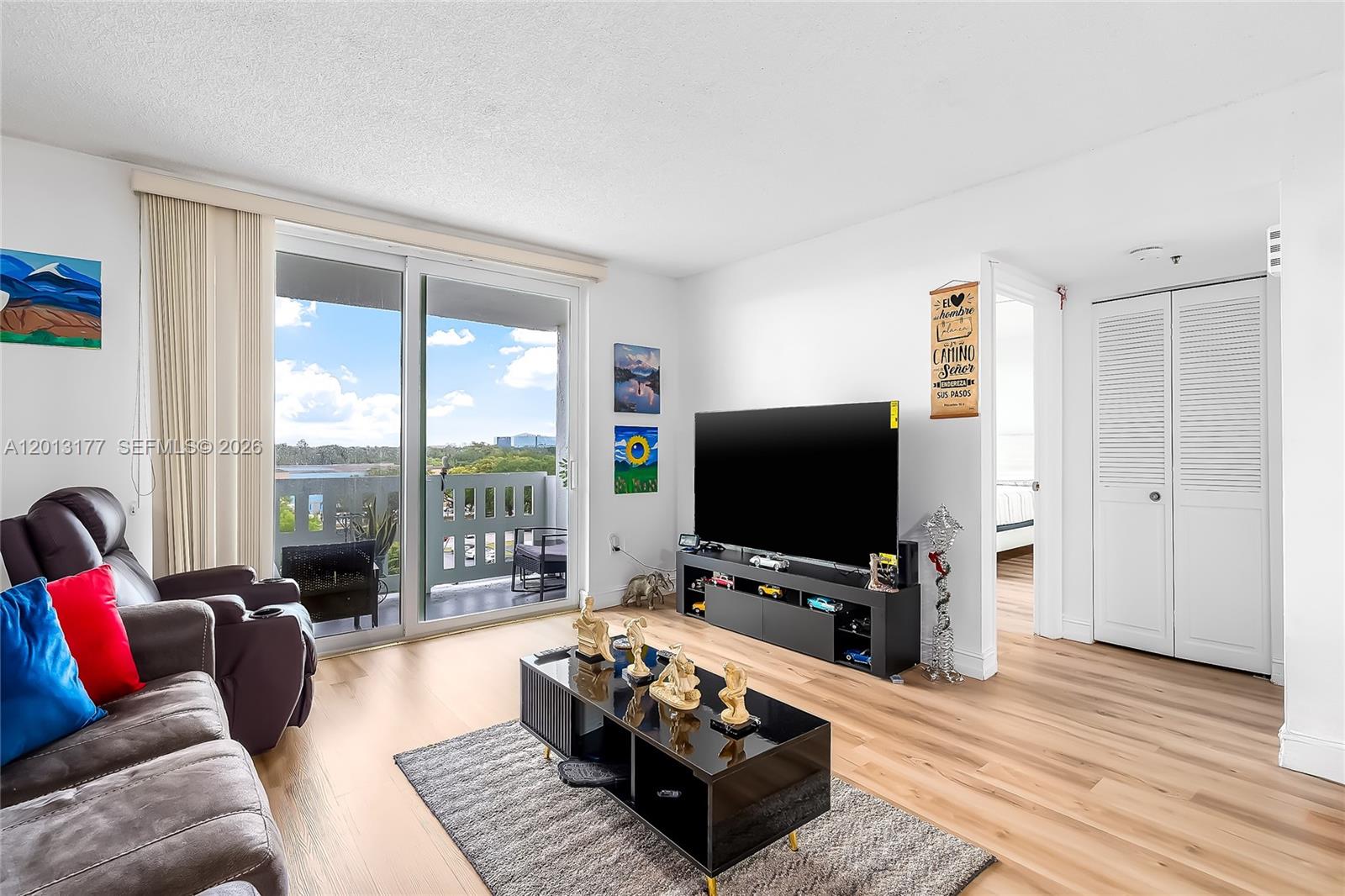 See details 607 1 / 2 sq. ft. $ 2026-05-05 0 Photo
