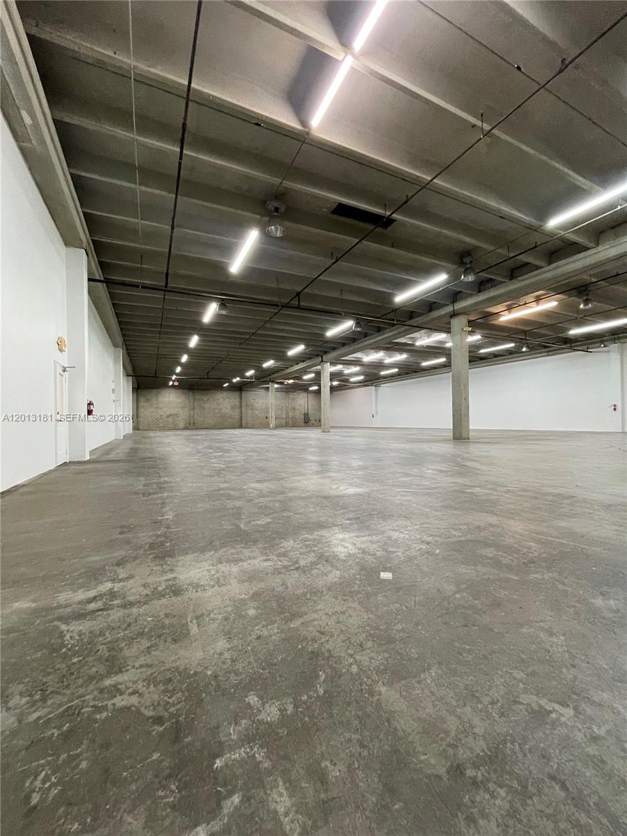   /   sq. ft. $ 2026-05-05 0 Photo