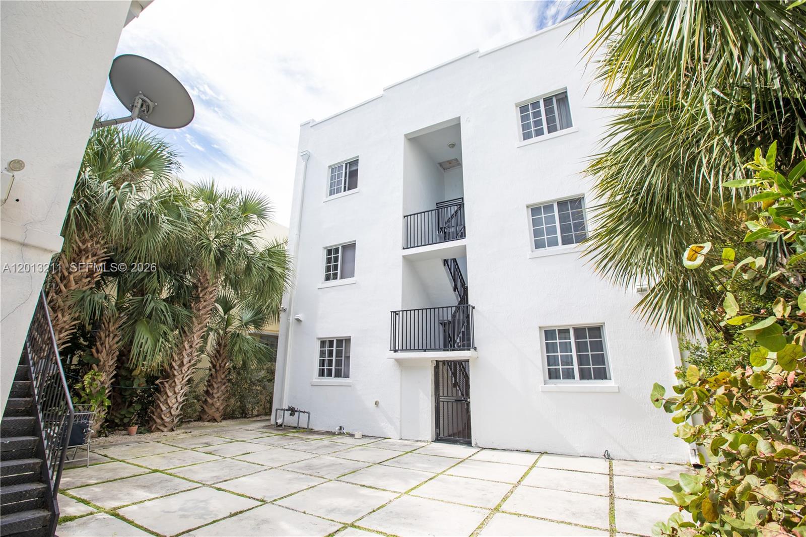 See details / sq. ft. $ 2026-05-05 0 Photo