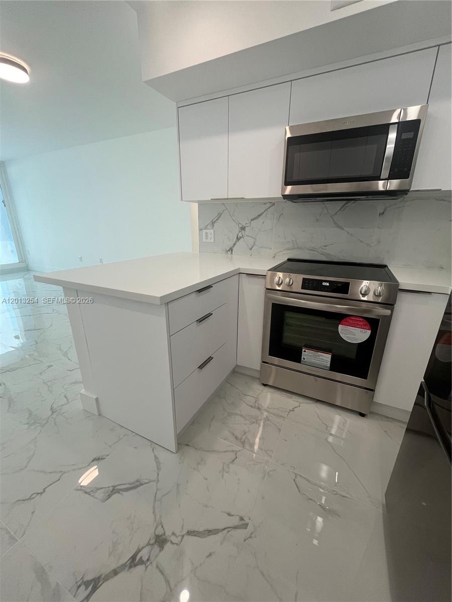 Photo of 3505 Ocean Dr  #210, Hollywood, Florida, 33019 - 