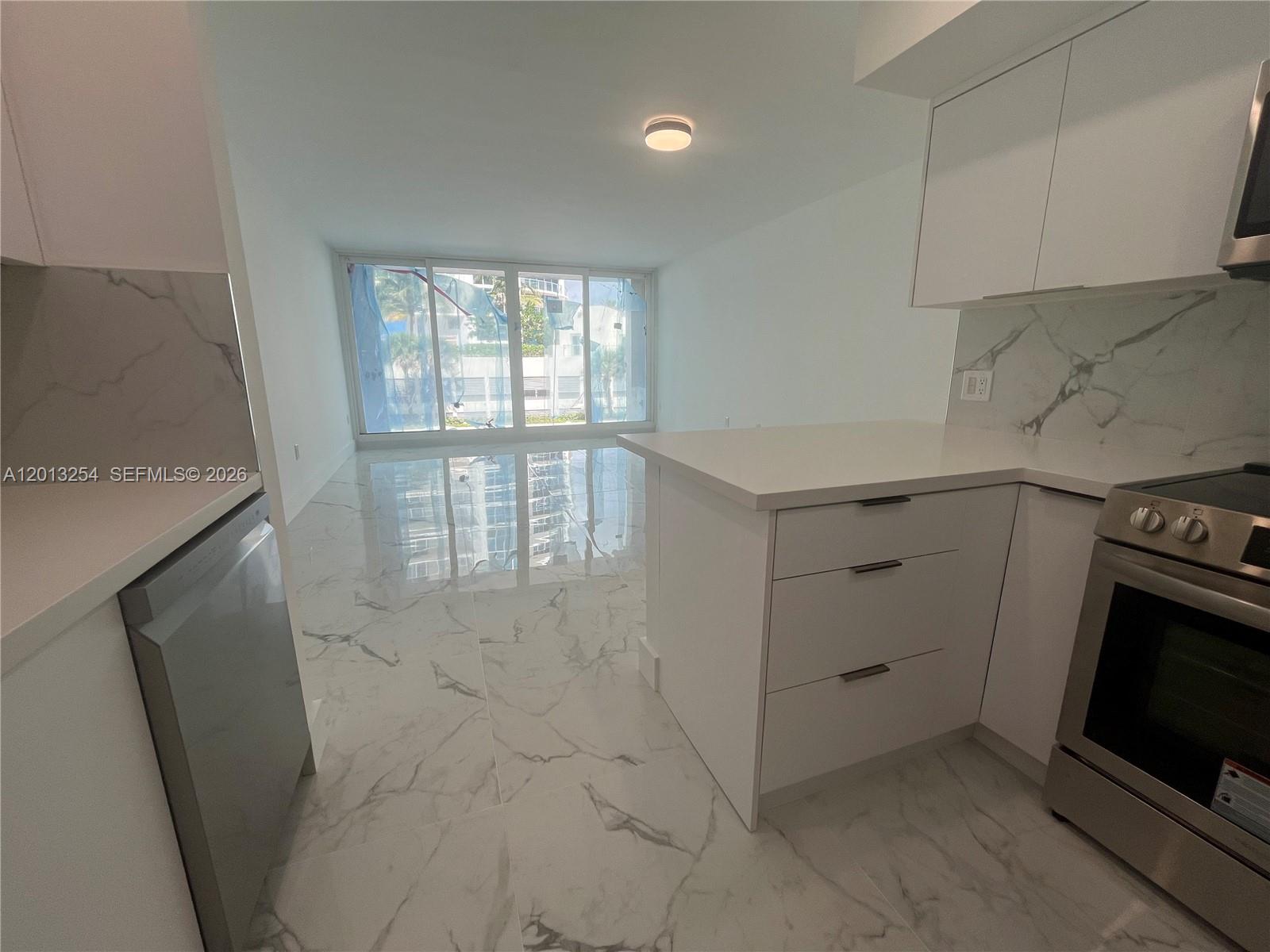 Photo of 3505 Ocean Dr  #210, Hollywood, Florida, 33019 - 
