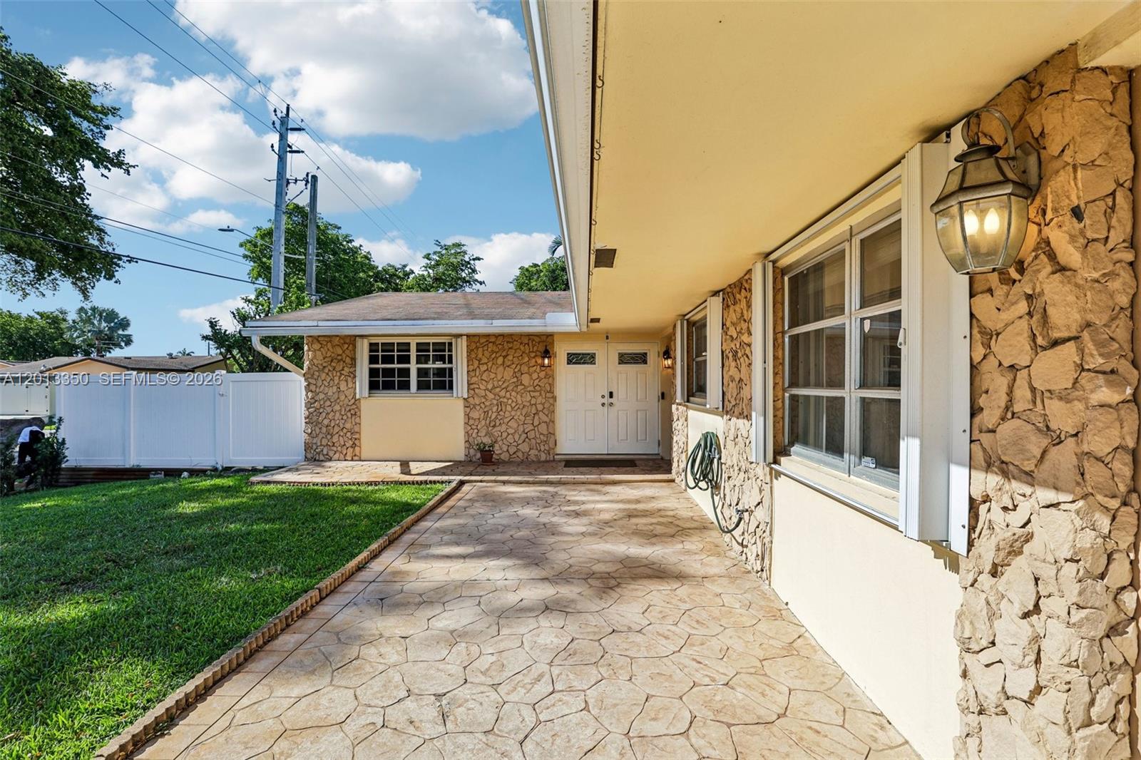   /  2765 sq. ft. $ 2026-05-05 0 Photo