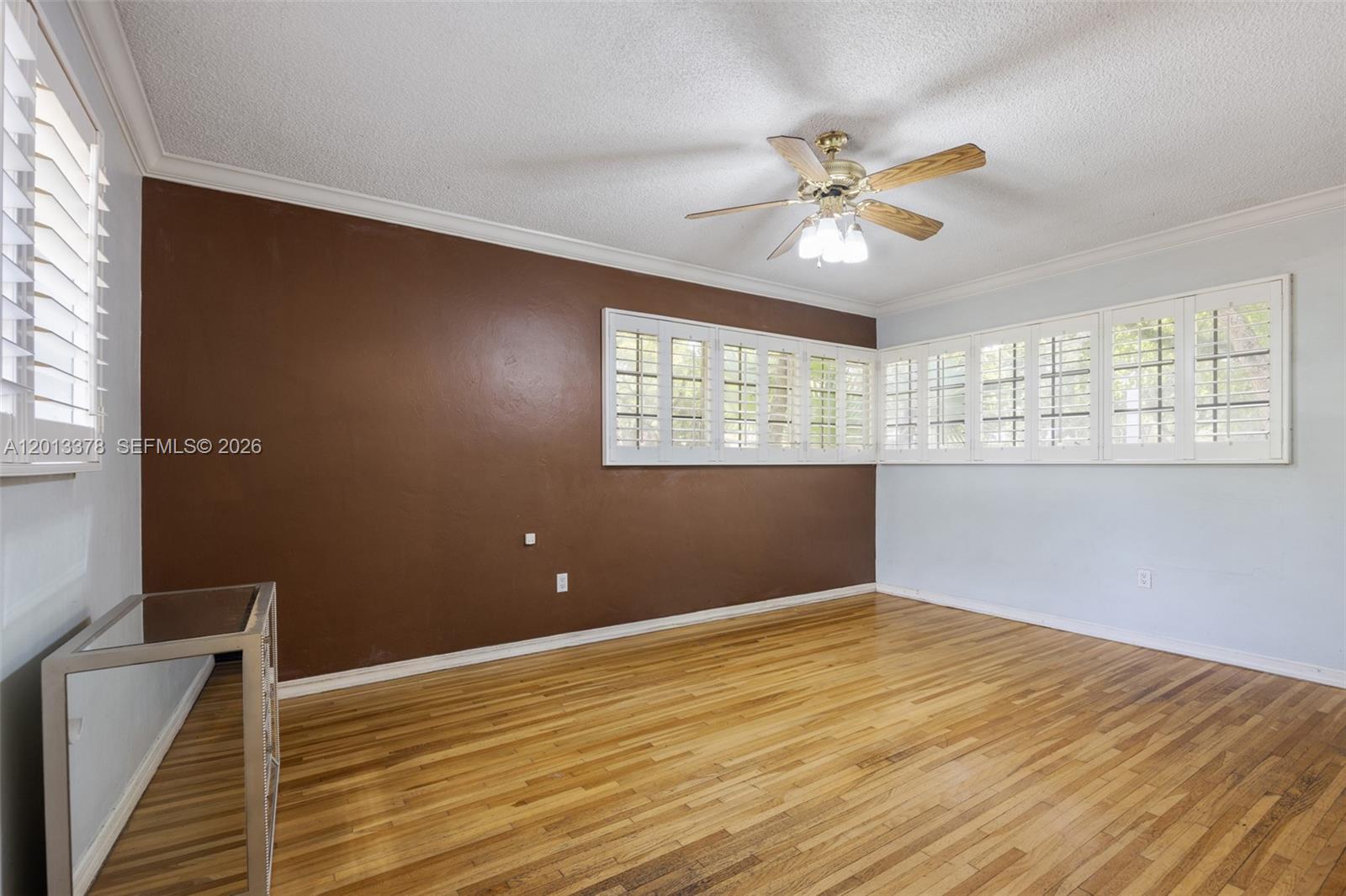   /   sq. ft. $ 2026-05-22 0 foto