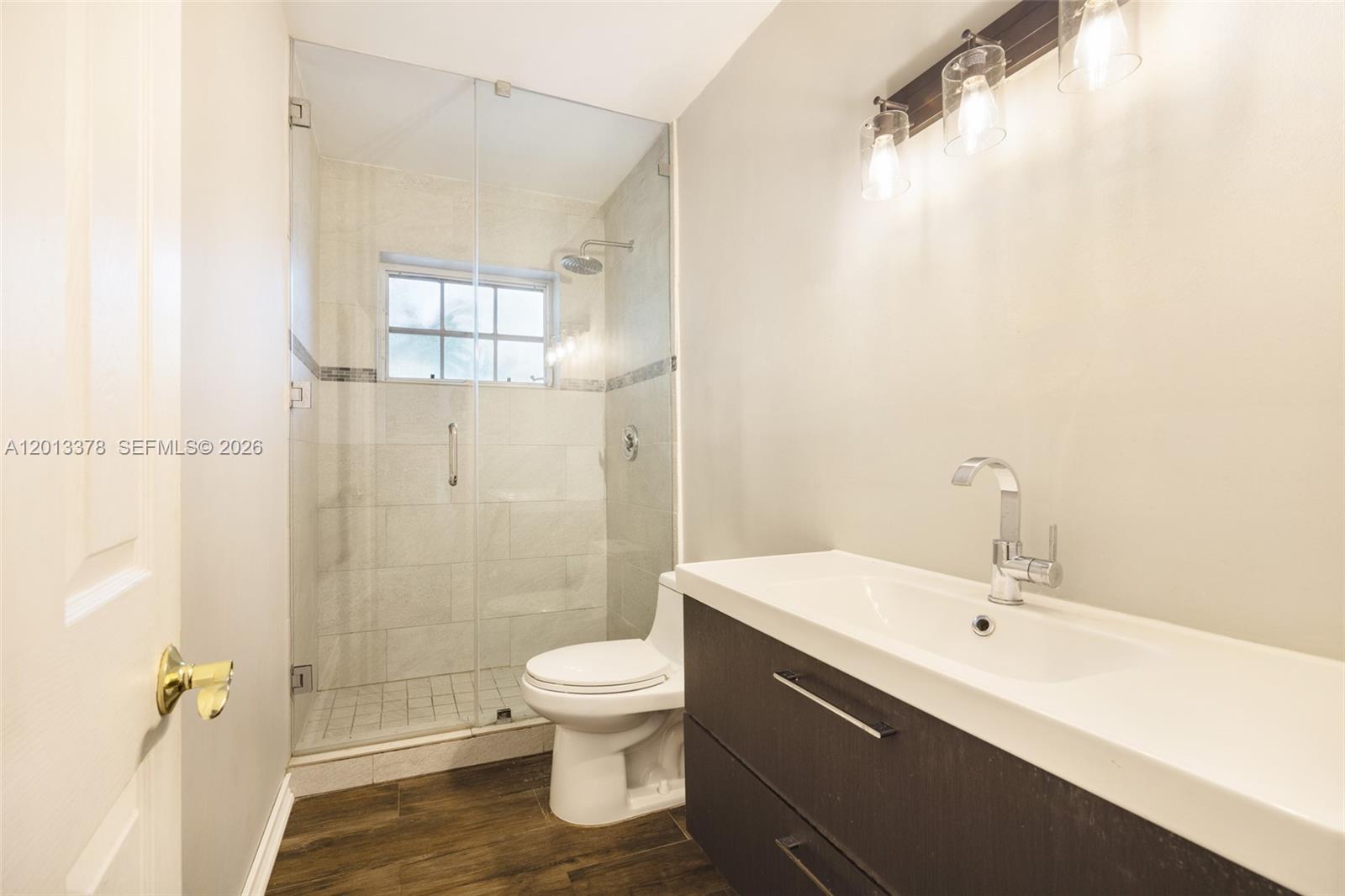   /   sq. ft. $ 2026-05-22 0 foto