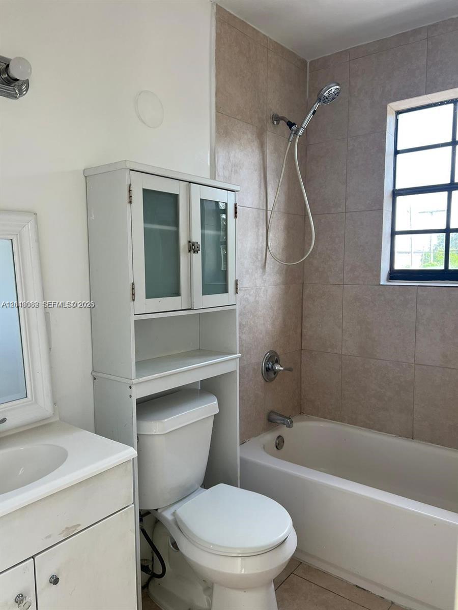 See details / 1701 sq. ft. $ 2026-05-05 0 Photo