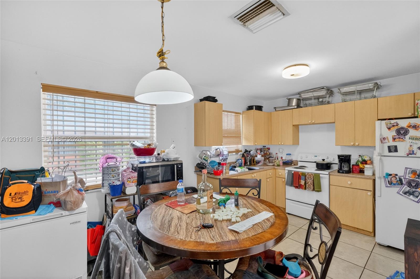 See details / 2210 sq. ft. $ 2026-06-09 0 Photo