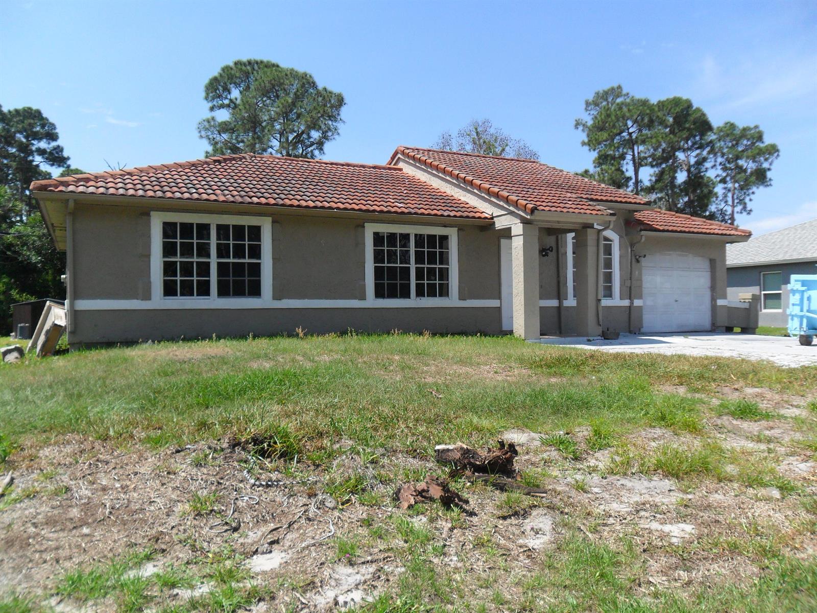 Ver detalles 1826 2 / 2 1040 sq. ft. $ 2026-06-19 0 foto