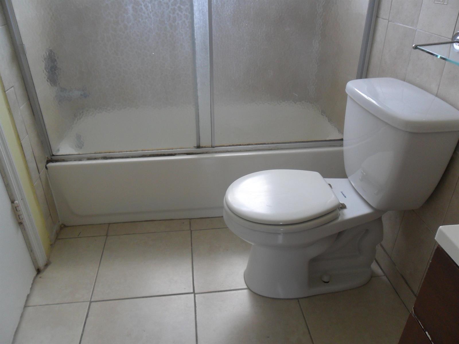 Ver detalles 1826 2 / 2 1040 sq. ft. $ 2026-06-19 0 foto